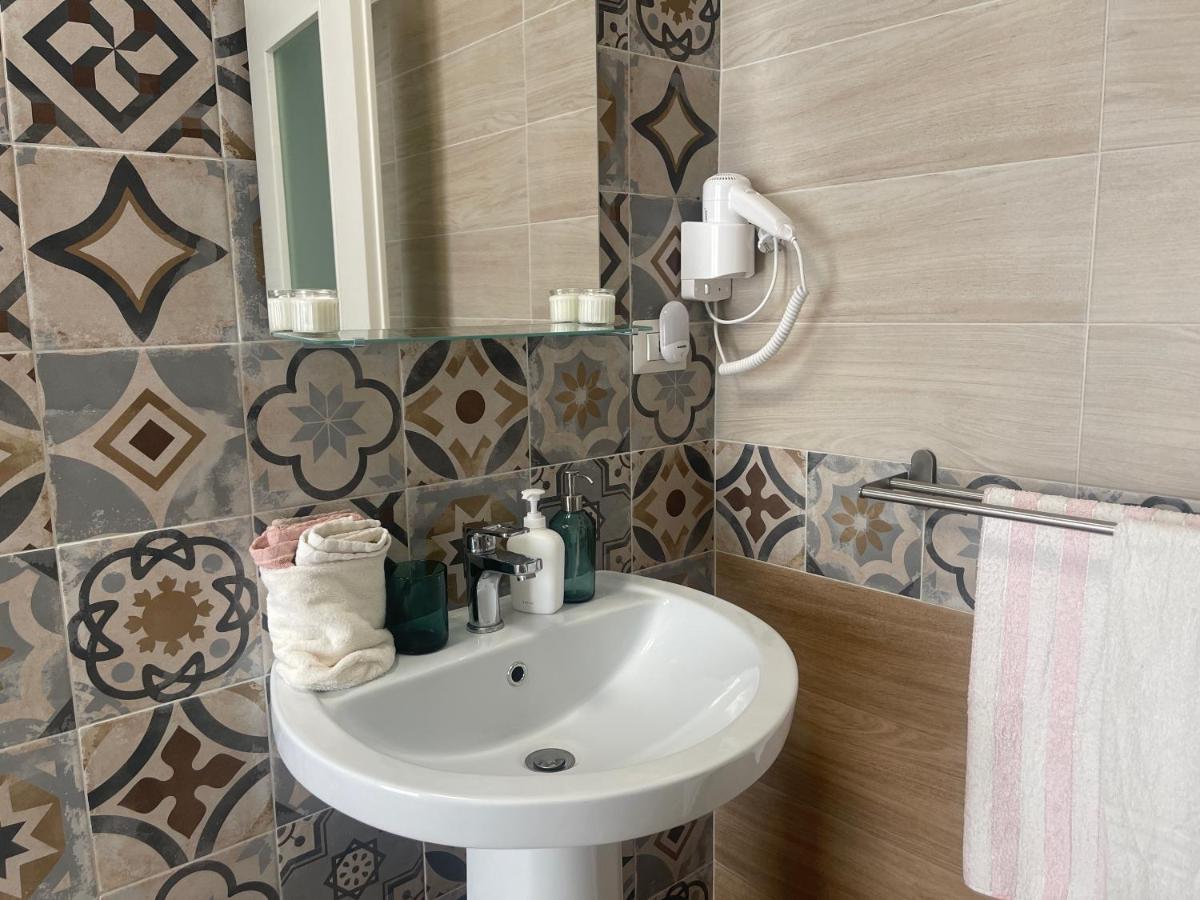 Indipendente Nel Centro Di Decimomannu Villa Dış mekan fotoğraf